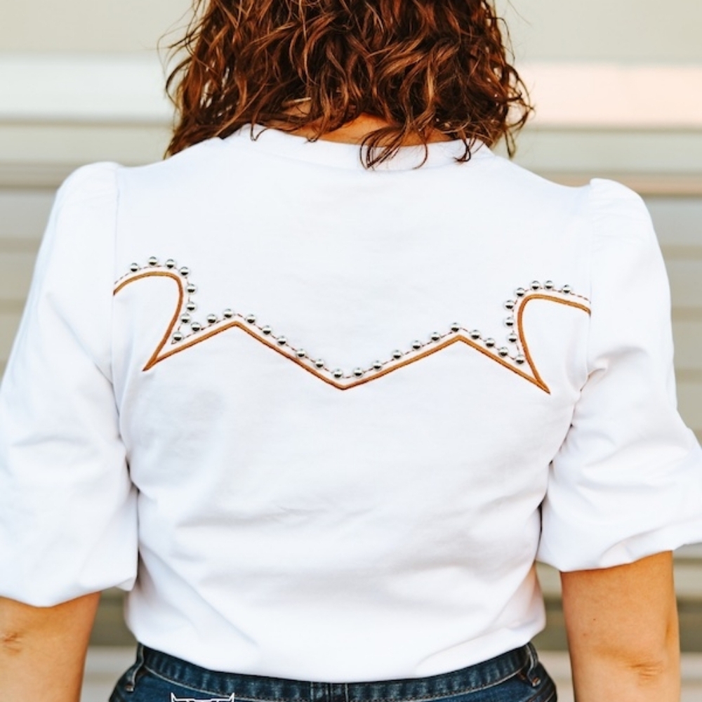 NWT White Studded Western Tee with Embroidered Detail - Picture 3 of 3